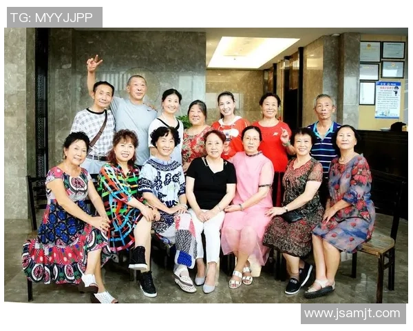 昔日足球巨星重返故土球队再续辉煌传奇之路